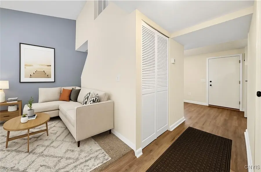 637 Village Blvd N, Baldwinsville, NY 13027 - Image #2