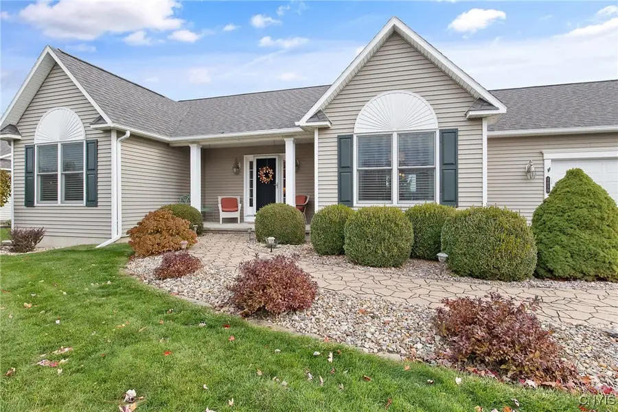 2050 Whisper Ridge Drive, Chittenango, NY 13037 - Image #2