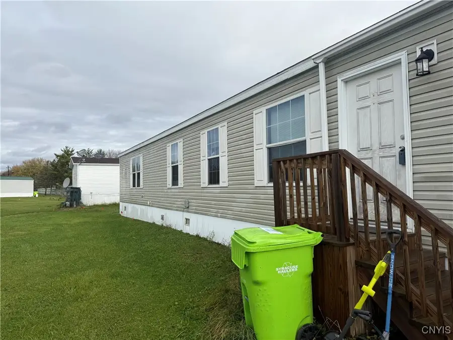 4100 Bermond Court, Liverpool, NY 13090 - Image #3