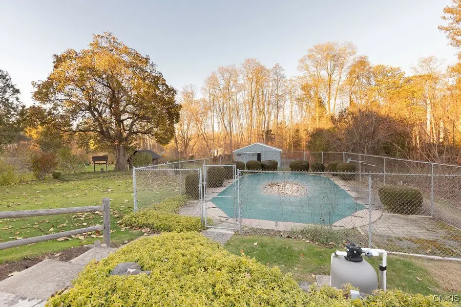 7670 Maple Road, Baldwinsville, NY 13027 - Image #3