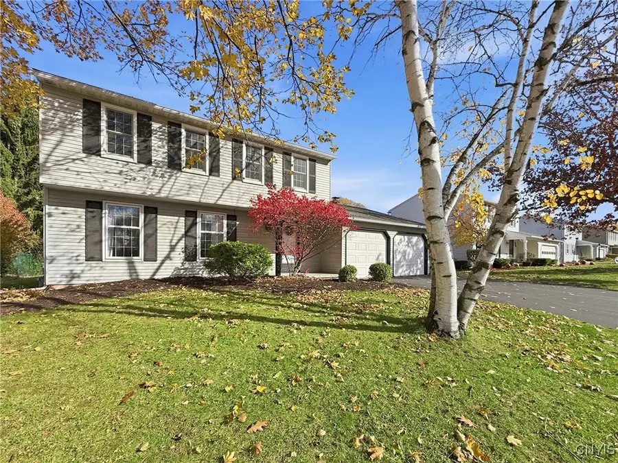 4943 Look Kinney Circle, Liverpool, NY 13088 - Image #3
