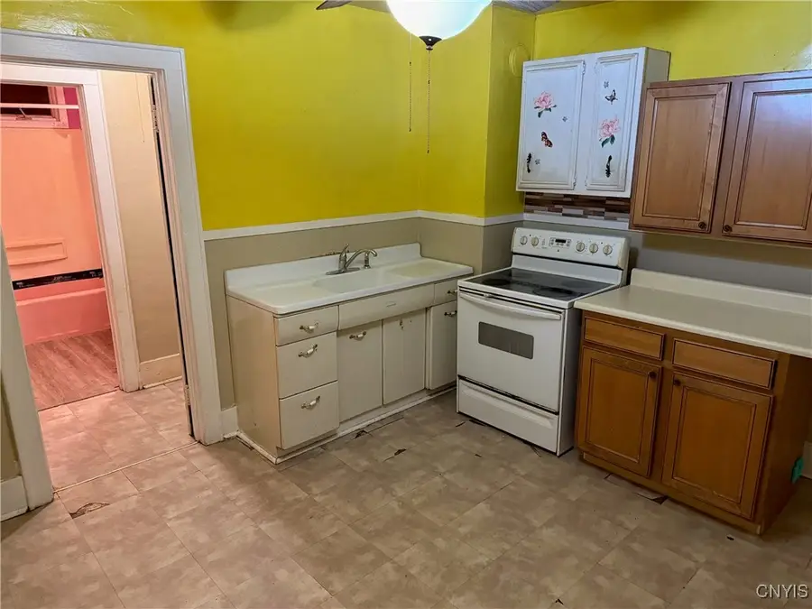 914 Eagle Street, Utica, NY 13501 - Image #3