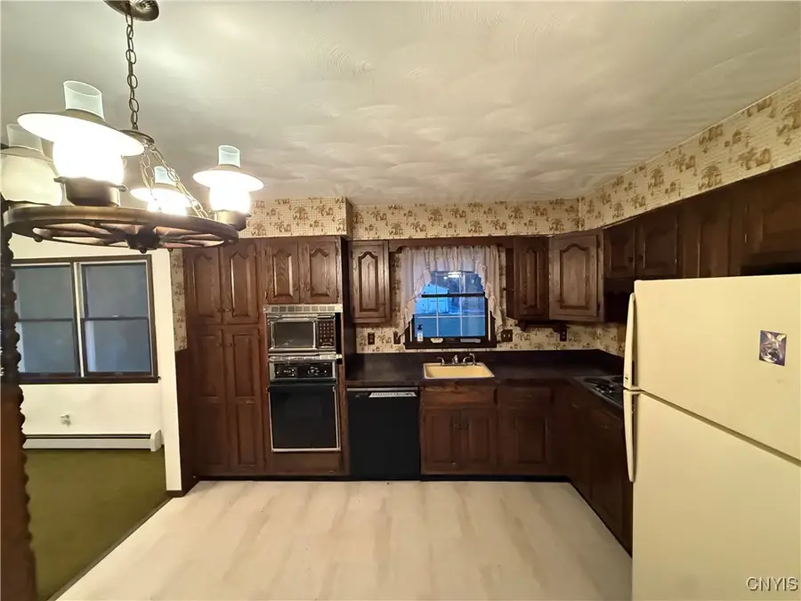 6086 Cavanuaugh Road E, Marcy, NY 13403 - Image #2