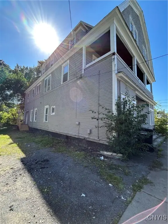 419 Richmond Avenue, Syracuse, NY 13204 - Image #3