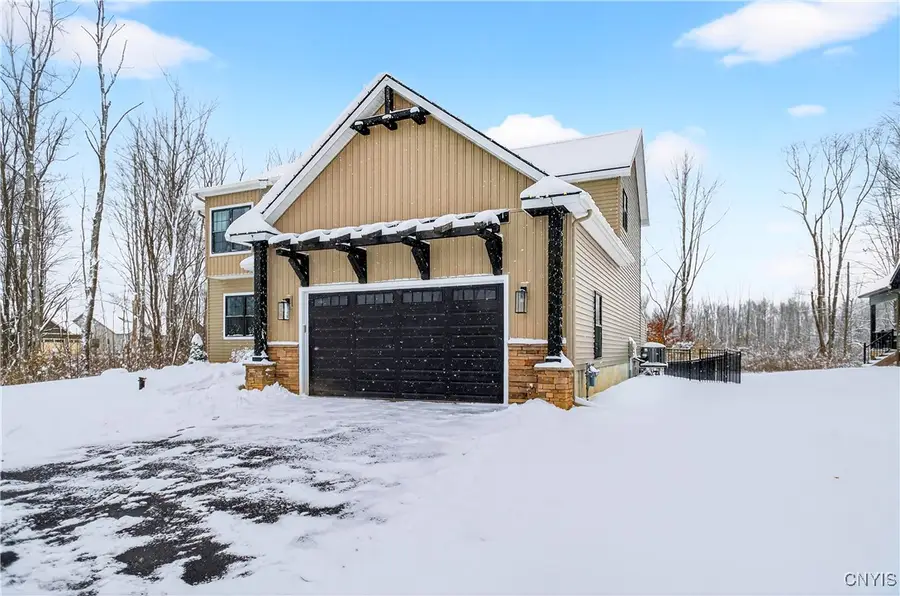 3372 Longview, Baldwinsville, NY 13027 - Image #2