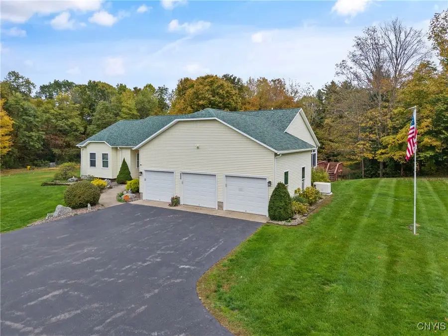 200 Sutton Road, Pennellville, NY 13132 - Image #2