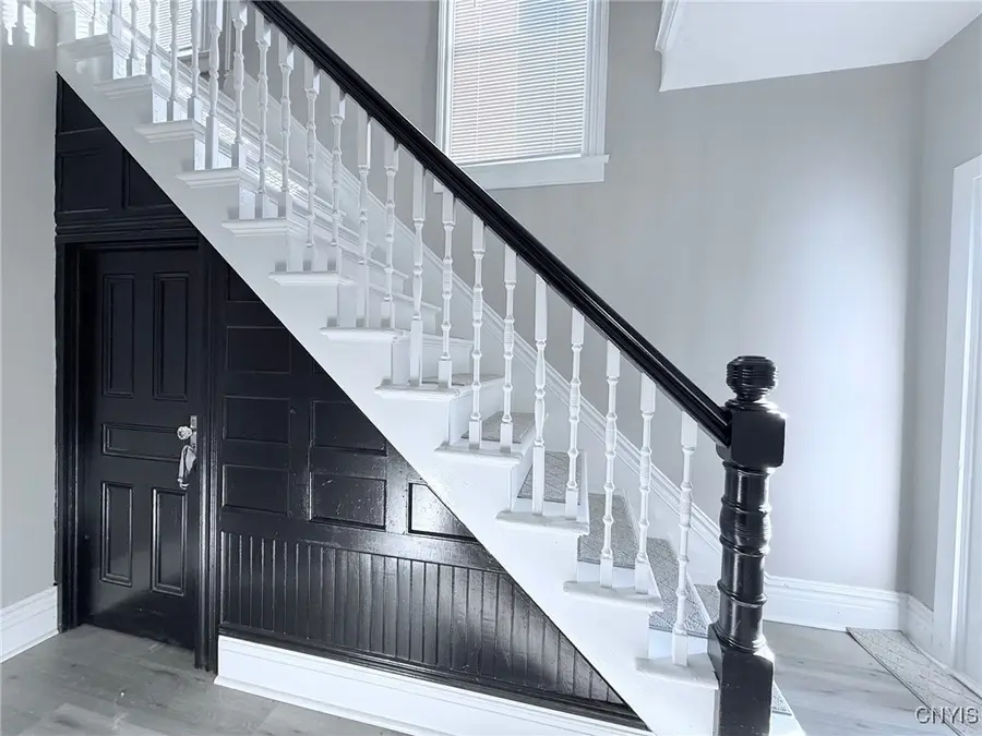 390 Hayward Avenue, Rochester, NY 14609 - Image #2