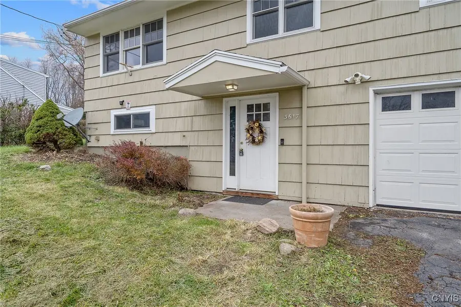 3617 Warners Road, Syracuse, NY 13209 - Image #2