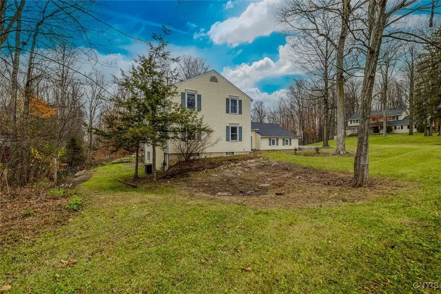 232 Windcrest Drive, Camillus, NY 13031 - Image #3