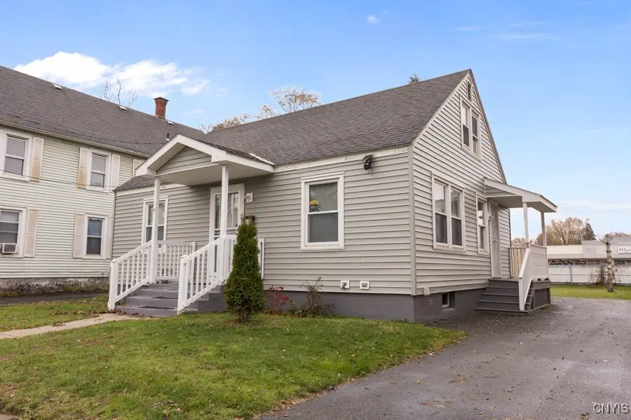 20 Gardner St, Whitesboro, NY 13492 - Image #1