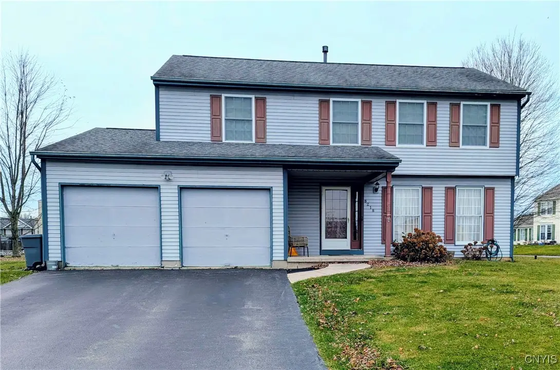 8218 Perch Drive, Liverpool, NY 13090 - Image #1