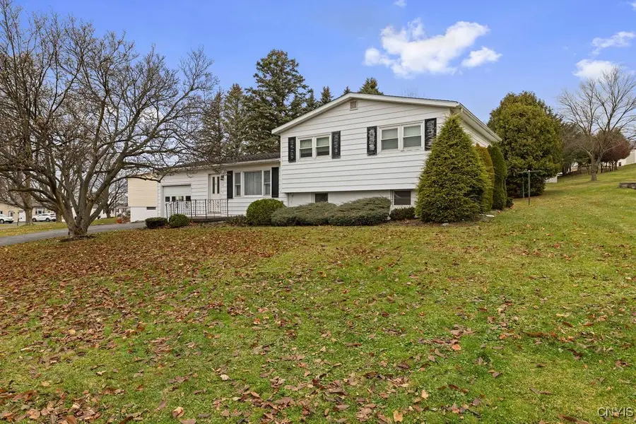 42 Westwood Drive, Auburn, NY 13021 - Image #2