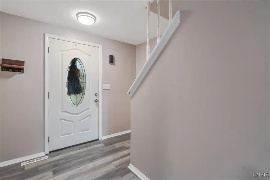 6111 Bethlehem Lane, Cicero, NY 13039 - Image #3