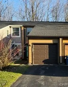 121 Softwind Circle, Baldwinsville, NY 13027 - Image #2