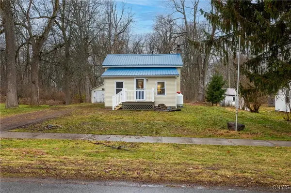 651 S James Street, Cape Vincent, NY 13618