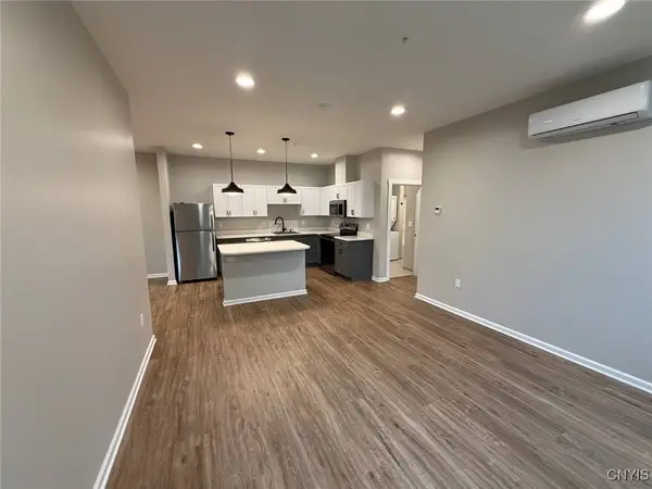 214 Kinne Street #202, East Syracuse, NY 13057