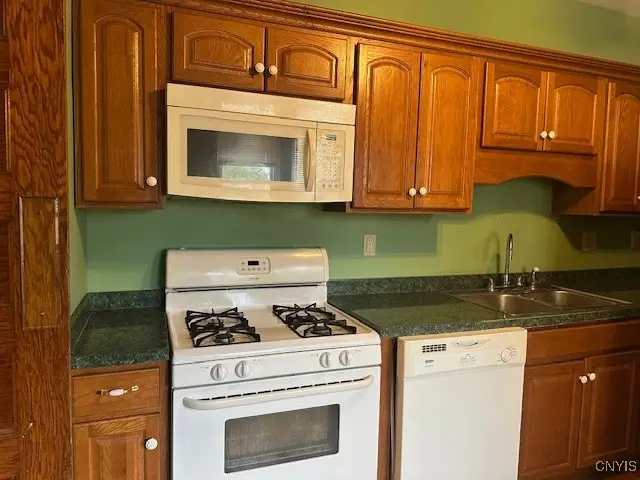 560 Main Street S, Oneida, NY 13421 - Image #2