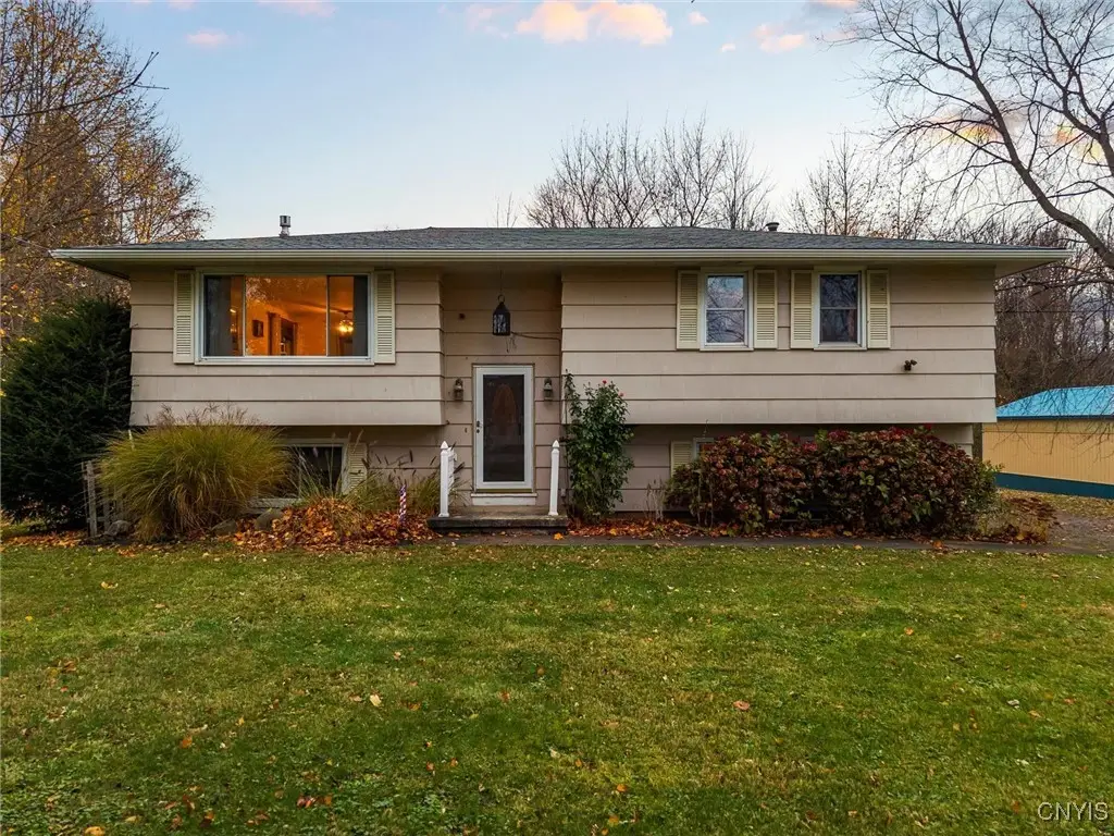 7545 Lake Avenue, Williamson, NY 14589 - Image #1