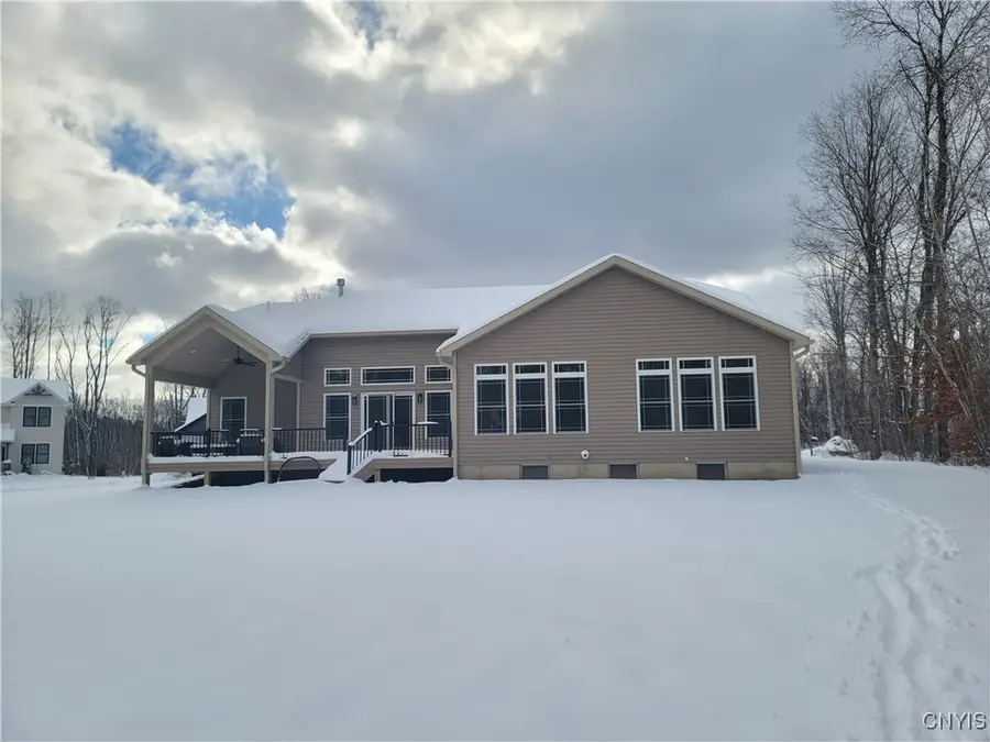 3361 Longview Terrace, Baldwinsville, NY 13027 - Image #2