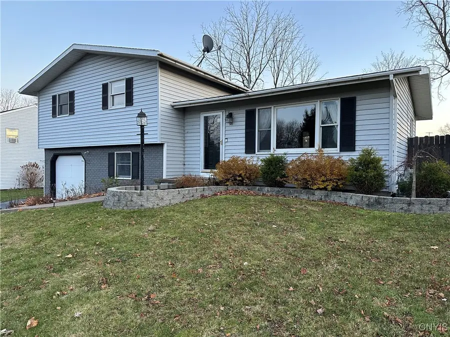 90 S Pollard Drive, Fulton, NY 13069 - Image #2