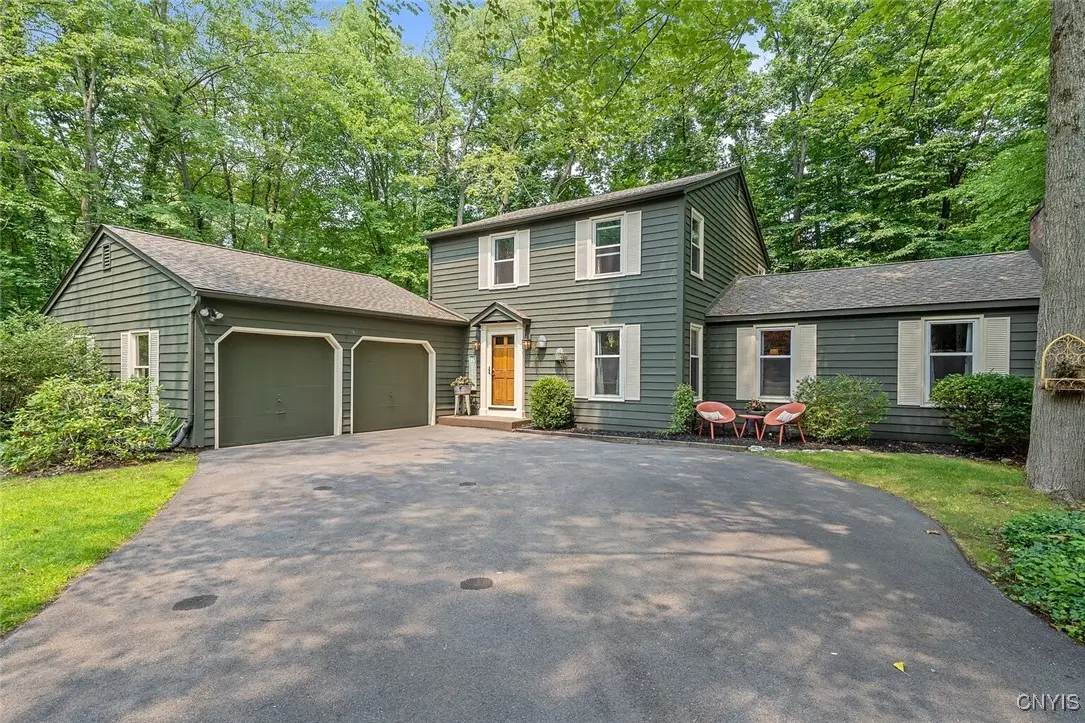 8701 Welwyn Lane, Baldwinsville, NY 13027 - Image #1