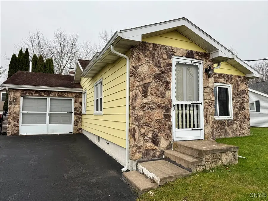 6214 Muskrat Bay Road, Brewerton, NY 13029 - Image #2