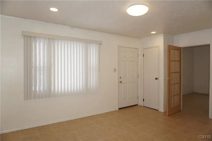 200 Vardon Street, Liverpool, NY 13088 - Image #3