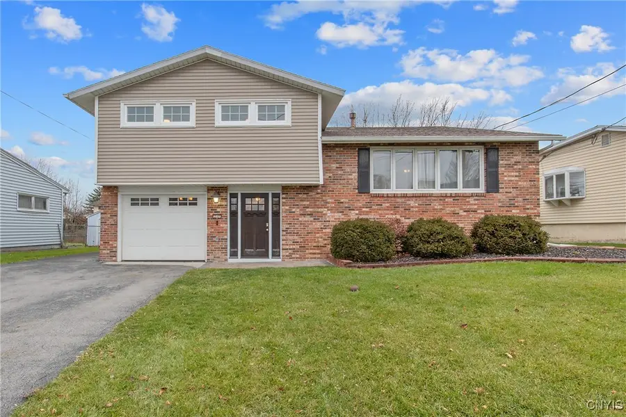 217 Tilden Drive, East Syracuse, NY 13057 - Image #2