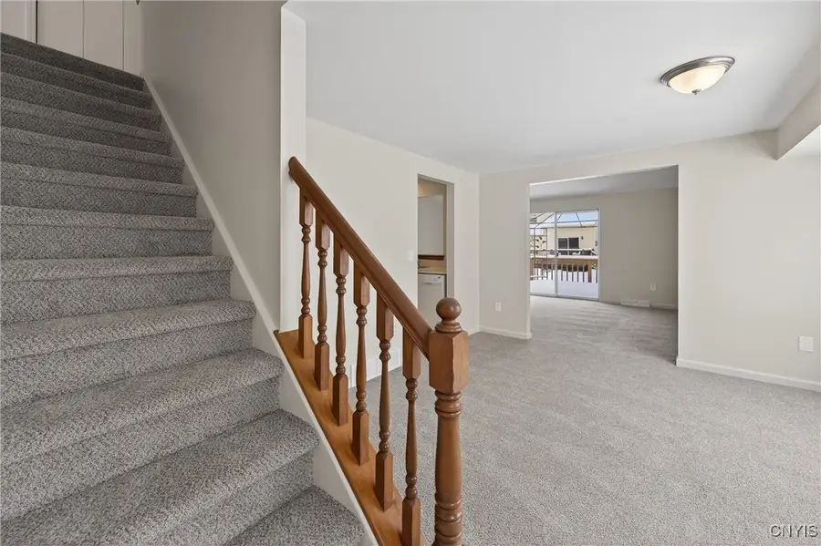 8828 New Country Drive, Cicero, NY 13039 - Image #2