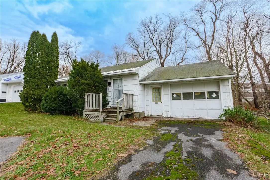 704 Dawes Avenue, Utica, NY 13502 - Image #1