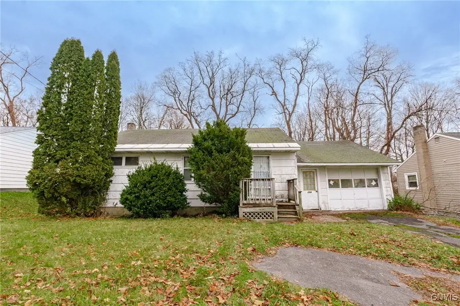 704 Dawes Avenue, Utica, NY 13502 - Image #2