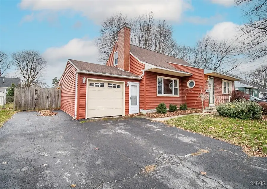 110 Lynnhaven Drive, Syracuse, NY 13212 - Image #3