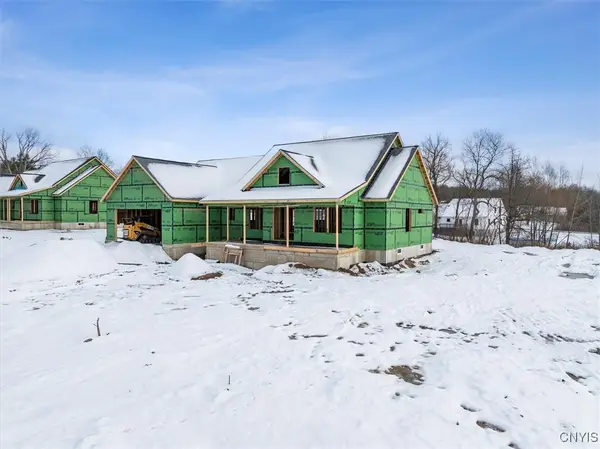 102 Stonebrooke Drive, Marcy, NY 13413