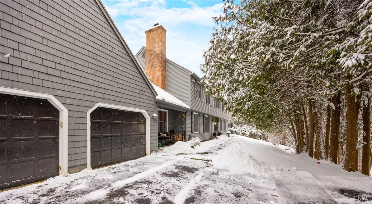 6818 Woodchuck Hill Road, Fayetteville, NY 13066 - Image #1