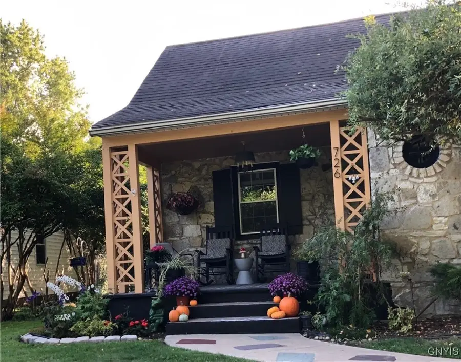 726 Sherman Drive, Utica, NY 13501 - Image #3