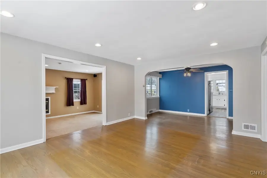 128 Traister Drive, Liverpool, NY 13088 - Image #3