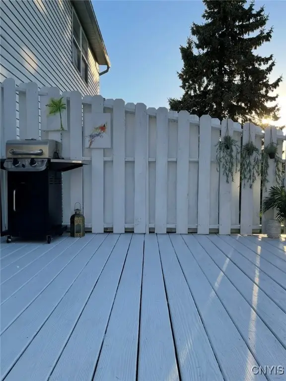 6105 Gillette Road, Cicero, NY 13039 - Image #3