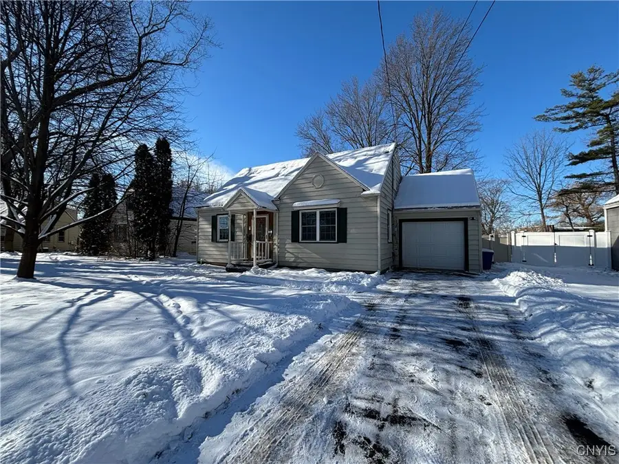 7 Parkwood Drive, East Syracuse, NY 13057 - Image #2