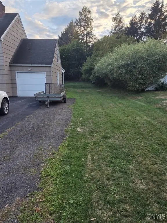 26 Bedford Drive, Whitesboro, NY 13492 - Image #3