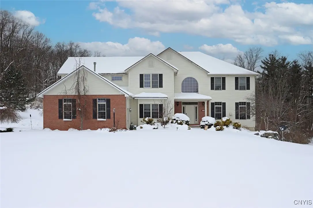 7987 Blarney Stone Way, Manlius, NY 13104 - Image #1