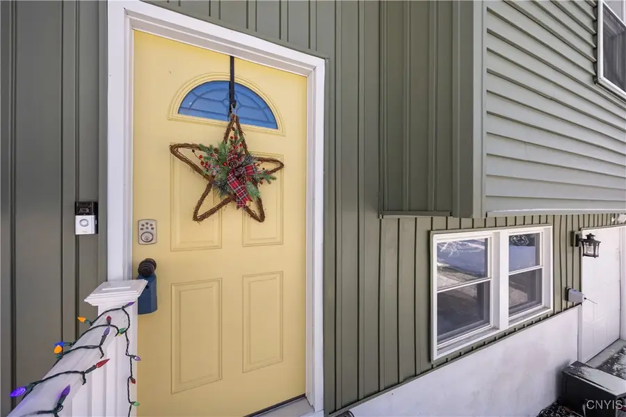 8025 Bamm Hollow Road, Clay, NY 13041 - Image #2