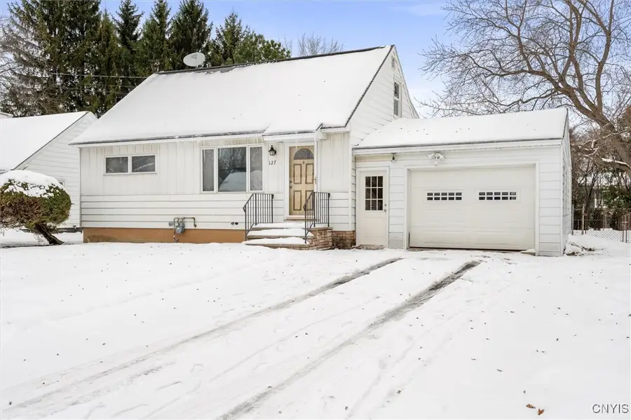 127 Savaria Drive, Syracuse, NY 13209 - Image #2