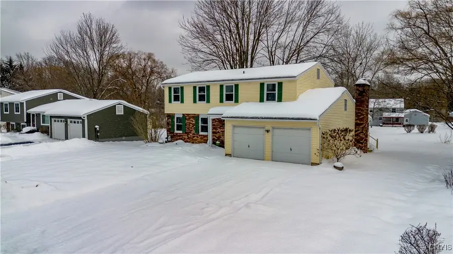 10 Echodale Avenue, Baldwinsville, NY 13027 - Image #2