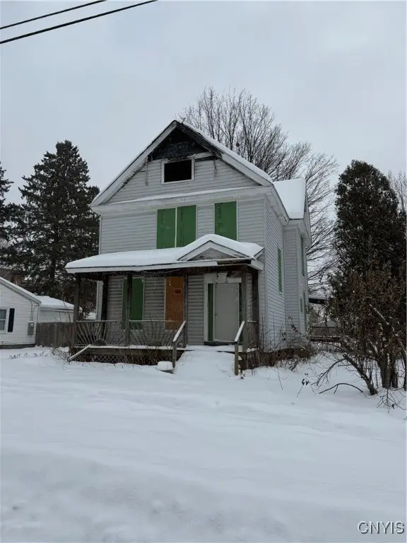 11 Flagg Street, Whitesboro, NY 13492