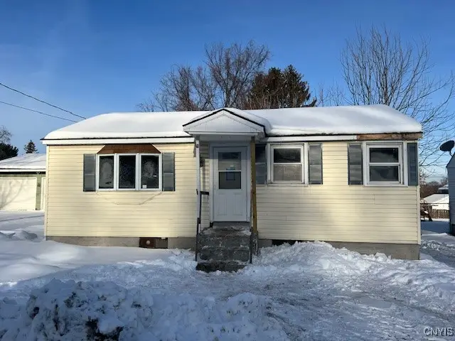 6 Mayberry Place, New Hartford, NY 13413 - Image #1