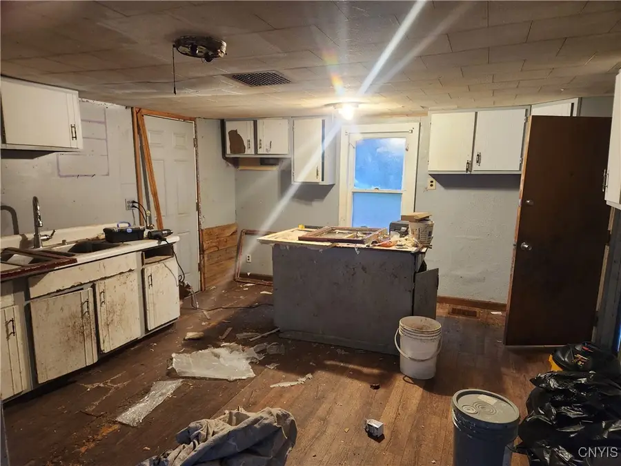 211 Orchard Avenue, Nedrow, NY 13120 - Image #2