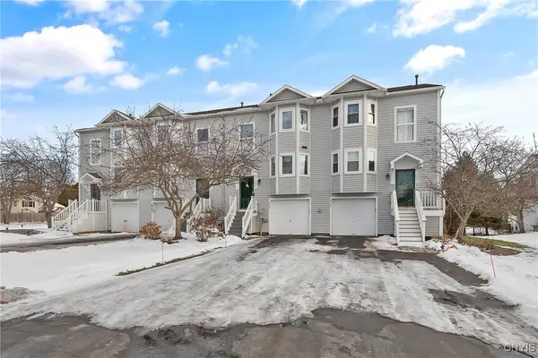 8205 Boatwatch Drive, Baldwinsville, NY 13027