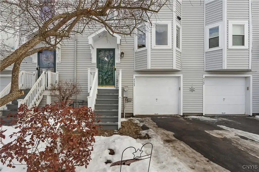 8205 Boatwatch Drive, Baldwinsville, NY 13027 - Image #2