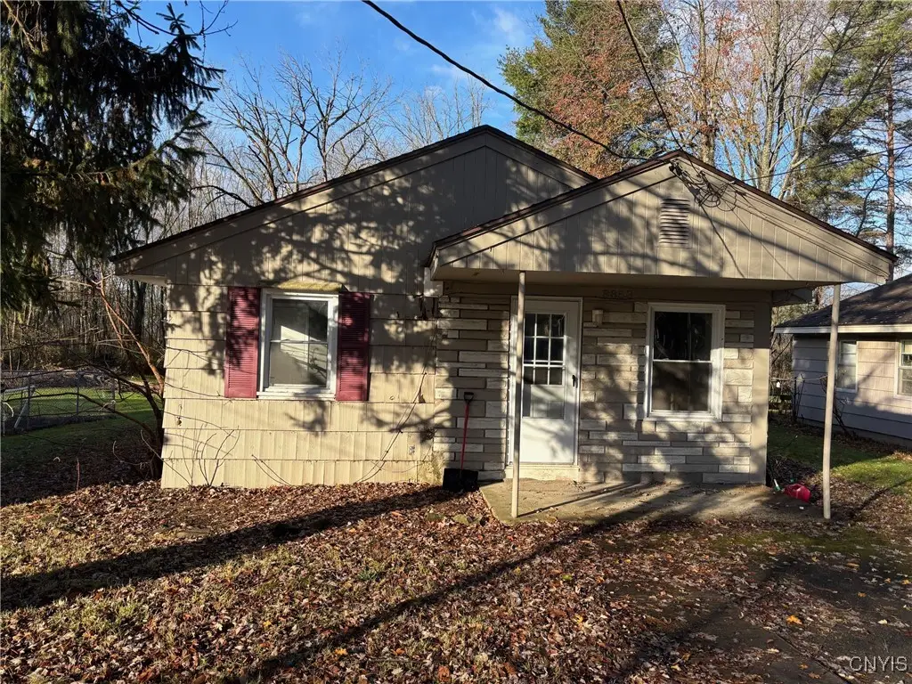 8853 Shellman Drive W, Cicero, NY 13039 - Image #1