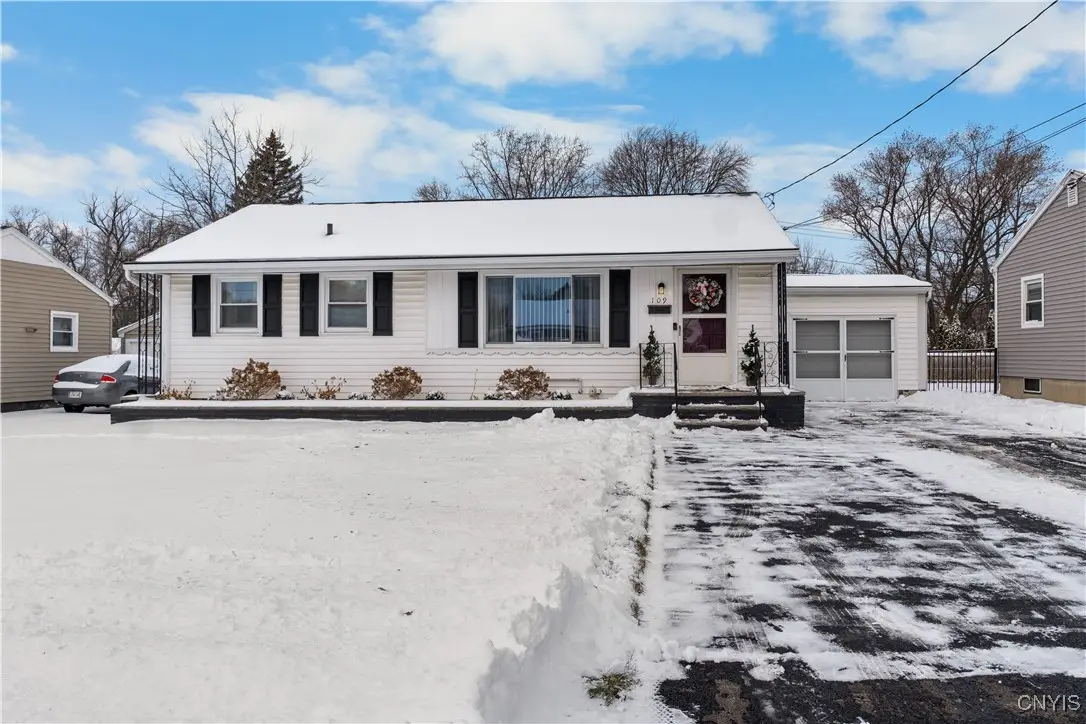 109 Cole Road, East Syracuse, NY 13057 - Image #1